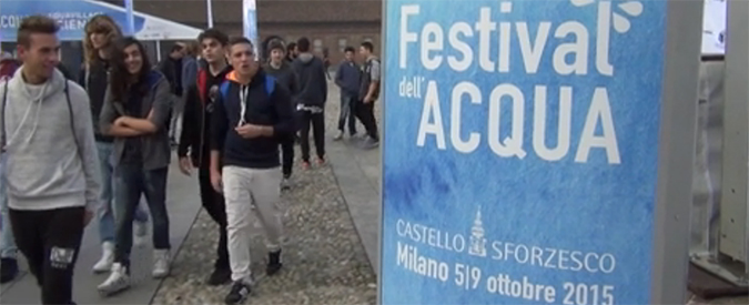 Copertina di Acqua, Authority: “Zero differenza tra capitale pubblico e privato”. Ma la bolletta salirà ancora