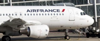 Copertina di Air France verso taglio di 2.900 posti di lavoro. Ministro dell’Economia francese: “Colpa del sindacato dei piloti”