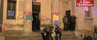 Copertina di Bologna, sgomberato centro sociale lgbt Atlantide. Manifestanti portati via di peso