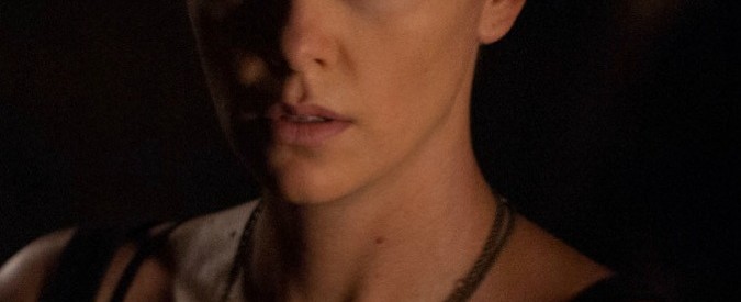 Charlize Theron tormentata in Dark Places, un efficace (ma poco originale) thriller claustrofobico (VIDEO)