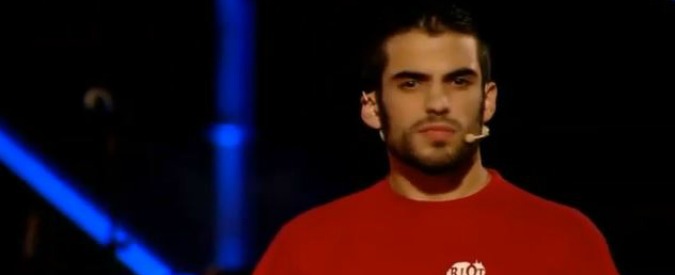 Copertina di Servizio Pubblico, lo studente Lampis: “Noi vogliamo cambiare la scuola, ma Renzi non ci ascolta”