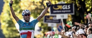 Copertina di Giro di Lombardia 2015, Vincenzo Nibali trionfa e dedica la vittoria alla moglie