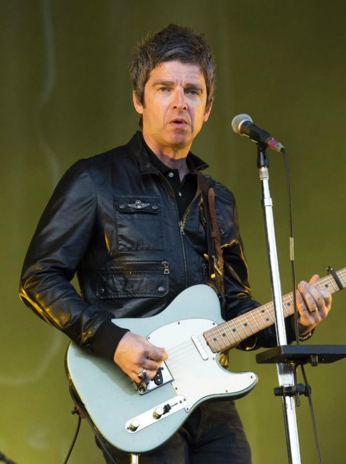 Se una notte d’autunno Noel Gallagher sale in metropolitana per andare a cantare con gli U2