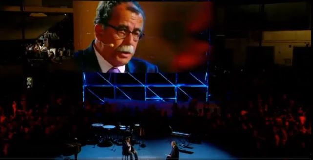 Copertina di Servizio Pubblico, Ruotolo: “Caro Landini, l’emergenza rifiuti deriva dall’evasione fiscale”