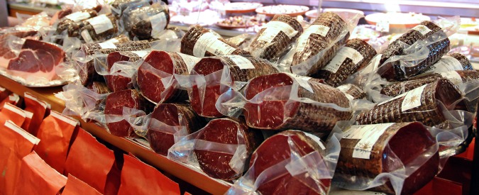 “Rischio salmonella nel salame, nel salametto e nella salsiccia”: il Ministero della Salute ritira dal mercato alcuni lotti del marchio Spendibene