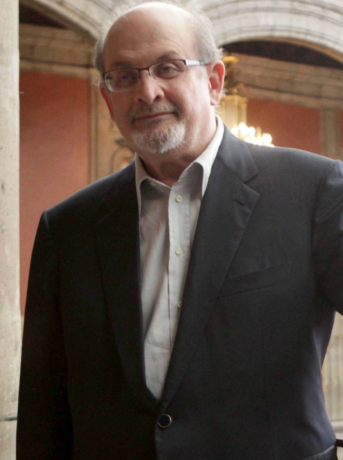“Salman Rushdie invitato, Iran diserta e chiede di boicottare la Fiera del libro di Francoforte”