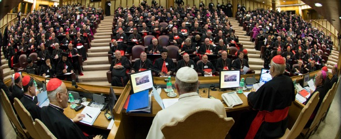 Papa Francesco: “Non ridurre temi Sinodo a comunione per divorziati risposati”