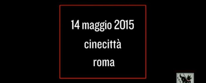 Copertina di Servizio Pubblico, riguarda la puntata “A porte chiuse”