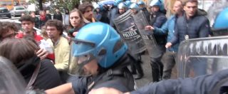 Copertina di Protesta studenti, tensione a Torino: polizia sgombera spazio occupato da universitari