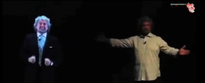 Copertina di ‘Grillo vs Grillo’: le immagini delle prove del nuovo spettacolo. Il comico e l’ologramma