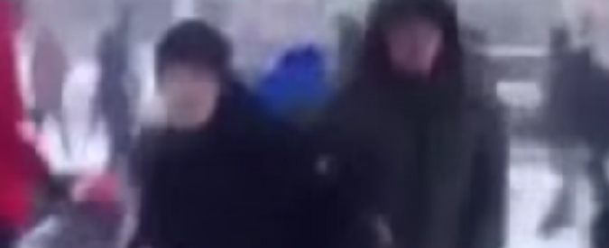 Copertina di Calcio, mega-rissa degli ultras kazaki tra i ghiacci: 15 persone arrestate