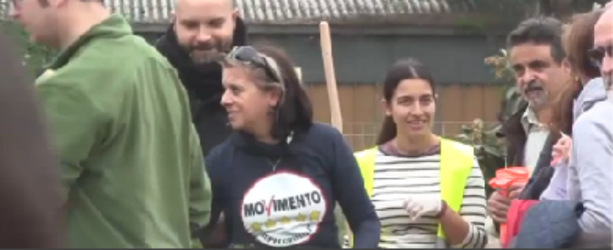 Copertina di M5s-Roma, i simpatizzanti: “Senza Di Battista si rischia”. Ma gli attivisti: “Non ci serve Maradona, la coerenza è vincente”