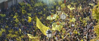 Copertina di Valentino Rossi, Tavullia si tinge di giallo: in 30mila davanti al maxischermo per tifare il Dottore (FOTO)