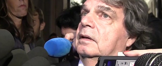 Copertina di Parigi, Brunetta: “Cortei? E’ guerra”. Pinotti spiega cos’è ‘Allerta 2’, ma sulla Siria tace