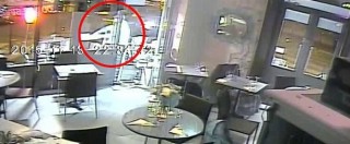 Attentati Parigi, “versi i soldi che ha intascato dal Daily Mail”: comune blocca aiuti al ristorante ‘Casa Nostra’