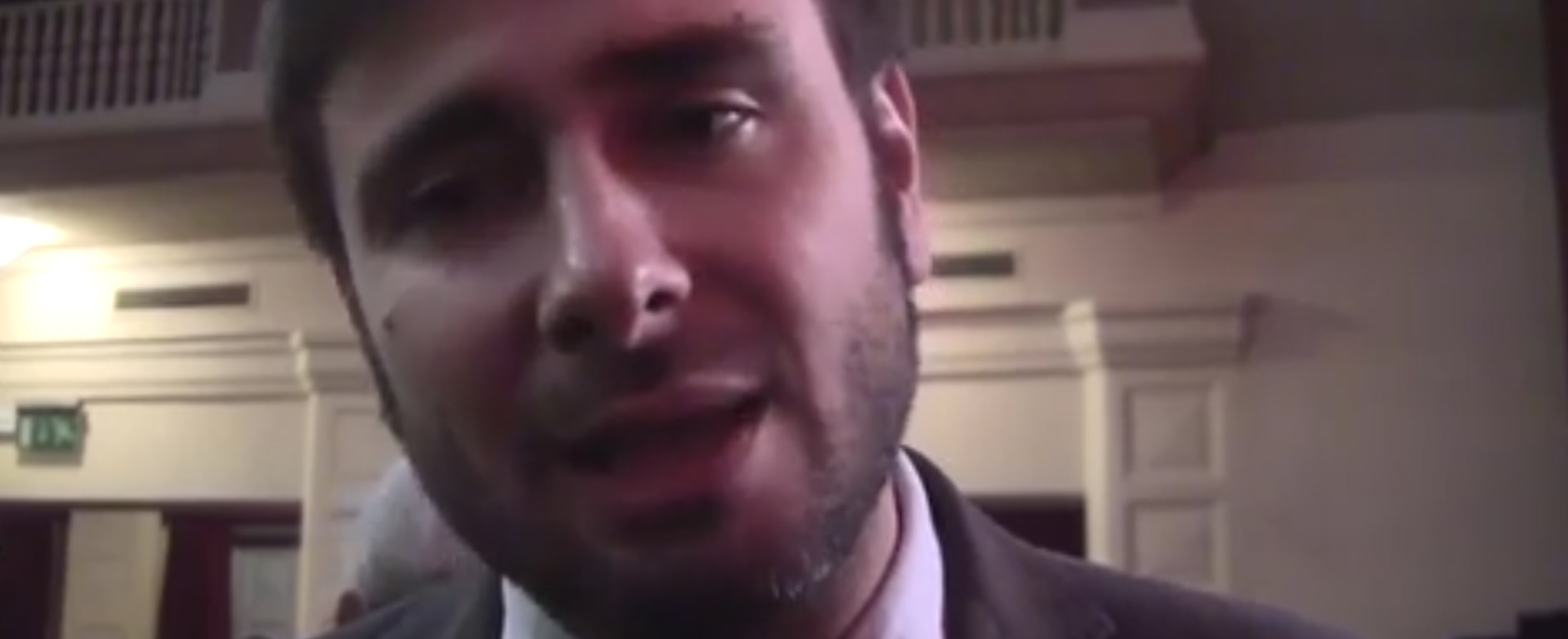 Copertina di Terrorismo, Di Battista: “Stop vendita armi a chi sostiene i fondamentalisti e via le sanzioni alla Russia”