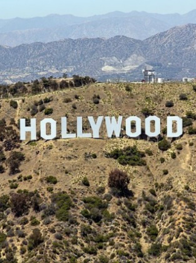 Aids, incubo a Hollywood: attore “playboy” ha il virus dell’Hiv. E’ panico tra le sue amanti