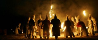 Copertina di Anonymous smaschera membri del Ku Klux Klan e rende pubbliche le loro identità