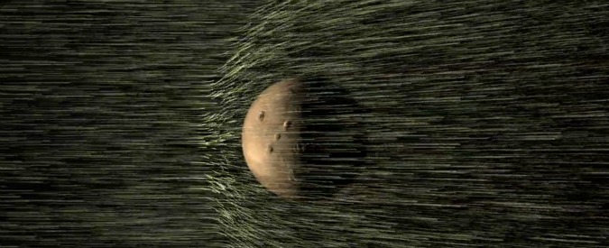 Marte, scoperta della sonda Nasa: trasformato in deserto dai venti solari che hanno spazzato via l’atmosfera