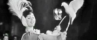 Copertina di Moira Orfei, morta la regina del circo. Ecco lo show con le colombe per la tv nel 1956