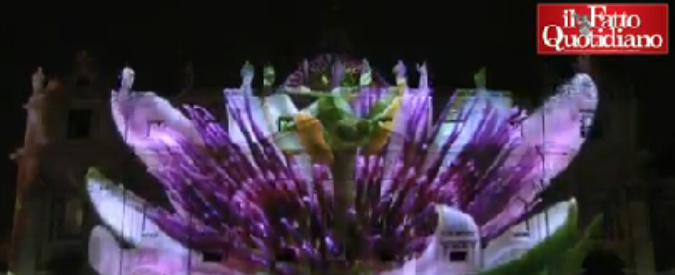 Copertina di Giubileo 2015, show di luci a San Pietro: “Ispirato anche ai cambiamenti climatici”