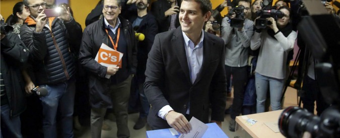 Elezioni Spagna, urne aperte: alle 18 affluenza al 58,3%, in lieve aumento  dal 2011