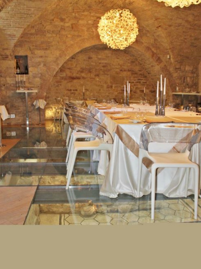 Assisi e il suo ristorante sospeso tra una domus romana e un credito con i Beni Culturali (FOTO)