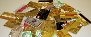 Copertina di Carte di credito, in vigore limiti Ue alle commissioni. Consumatori: “Alla fine cittadini pagheranno di più”