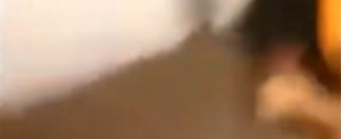 Copertina di Branco picchia disabile e posta il video sul profilo Facebook della vittima. Arrestati