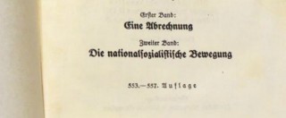 Copertina di Mein Kampf, il libro di Hitler torna in vendita: “Meglio, l’ignoranza non aiuta mai. E i tedeschi hanno fatto i conti con la Storia. Non come l’Italia”