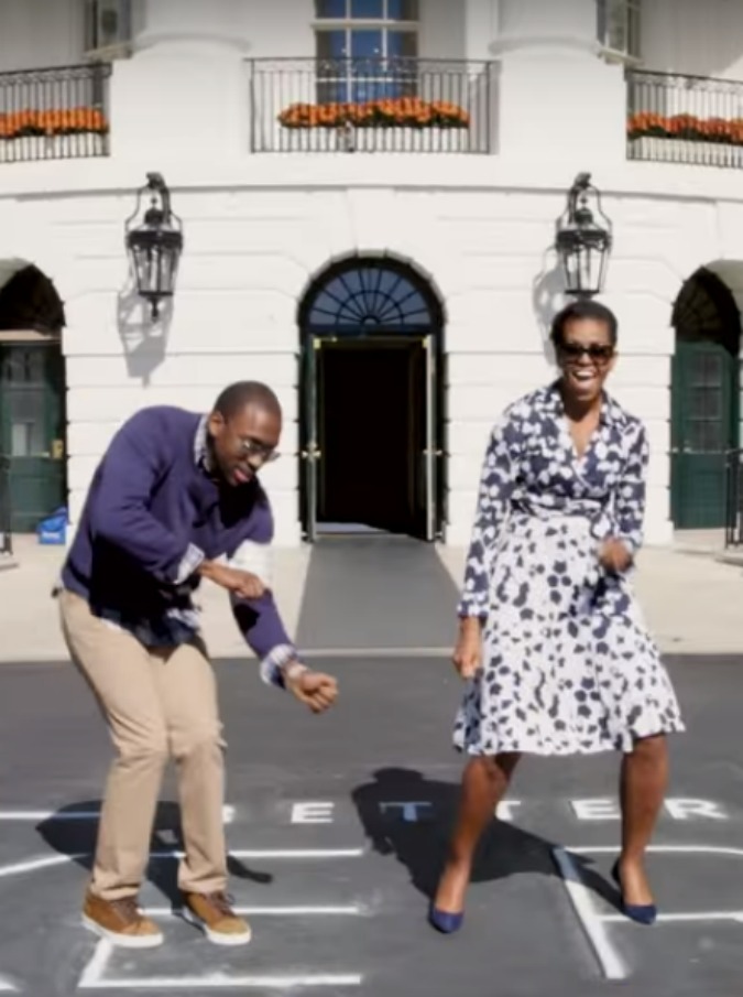 Michelle Obama in versione rapper per convincere gli studenti ad andare al college (VIDEO)