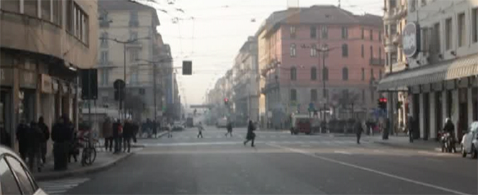 Copertina di Emergenza inquinamento, a Milano stop totale al traffico: l’atmosfera è irreale