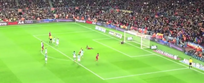 Copertina di Calcio, Neymar scivola e sbaglia il rigore ma il Barcellona segna comunque su autogol del Betis