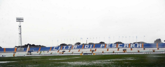 Pescara, tutto pronto per nuovo stadio da 40 milioni. Ma i Beni Culturali bloccano il progetto: “Non si possono abbattere le colonne”