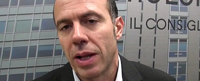 Copertina di “SOS Gender”, in Lombardia arriva il numero verde per la famiglia tradizionale