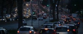 Copertina di Emergenza smog, Roma fa dietro-front: no al blocco totale del traffico per il 28-29 dicembre. Sì alle targhe alterne