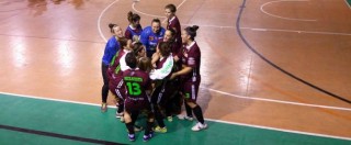 Copertina di Locri, società di calcio a 5 femminile chiude per le minacce della ‘ndrangheta: “Ci ritiriamo dalla serie A per dignità”