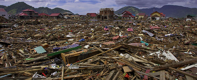 Copertina di Undici anni fa lo tsunami: l’onda anomala che travolse l’Asia e sconvolse il Mondo