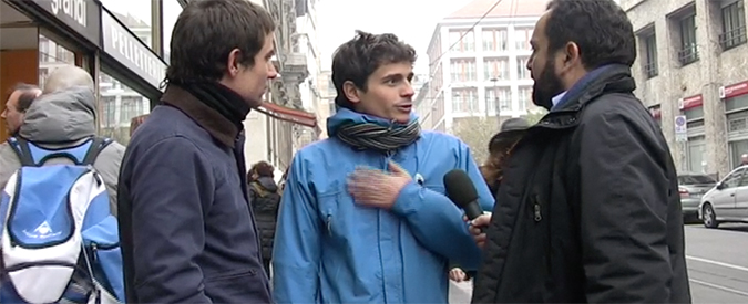 Copertina di 500 euro ai diciottenni, bonus culturale o mancia elettorale? Vox e sondaggio