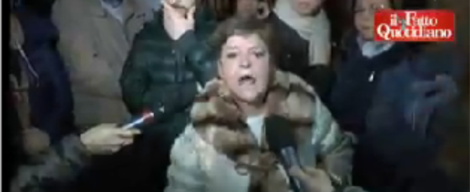 Copertina di M5S Quarto, rabbia dei fan di Capuozzo: “Non si dimettono i sindaci via web”