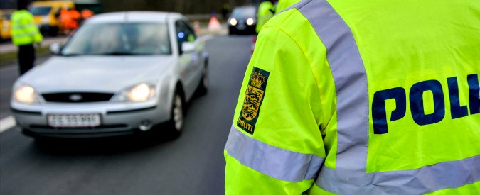 Svezia, 50enne armato di ascia e piede di porco ferisce tre persone nella cittadina di Lycksele. Arrestato dalla polizia