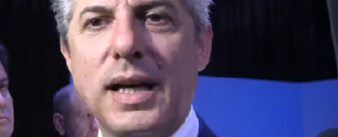 Copertina di Banda Larga, Patuano (Ad di Tim): “Non temiamo Enel, nessuno scacco da Renzi. Avanti col nostro piano”