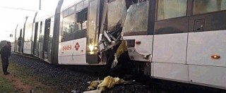 Copertina di Cagliari, scontro frontale tra due treni della metropolitana: 70 feriti, 2 gravi – Fotogallery