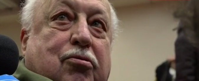 Copertina di Amianto all’Olivetti di Ivrea, via al processo per la morte di 14 persone. In aula solo un imputato su 18