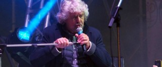 Copertina di Beppe Grillo, polemica a Torino per lo show. “Abusivo il patrocinio del Comune”. Ma il comico non c’entra