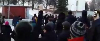 Copertina di Moldova, proteste contro nuovo governo. Migliaia verso il Parlamento: sfondato cordone polizia