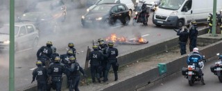 Copertina di Parigi, tassisti in piazza contro Uber: 20 arresti. Manifestazioni anche in Italia