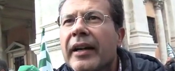 Copertina di Roma, meno soldi ai dipendenti comunali. Cgil: “Confermato sciopero”, la città rischia la paralisi