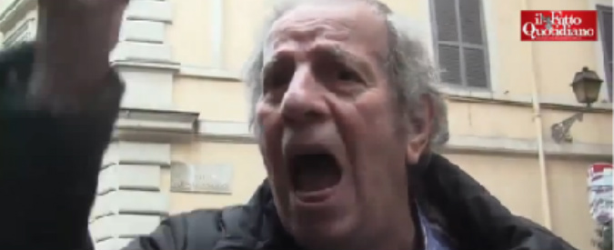 Copertina di Affittopoli, gli inquilini romani: “Mai fatto un contratto, colpa del Comune. Canone di pochi euro? Affari miei”