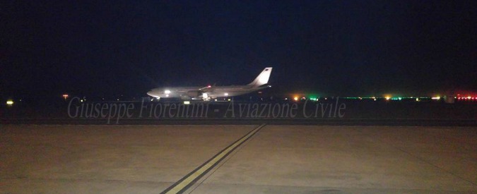 Air Force Renzi, arrivato in Italia il nuovo Airbus per i viaggi istituzionali: “Permetterà viaggi più lunghi senza scali”